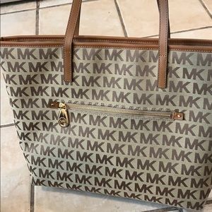 Michael Kors Logo Shoulder Bag